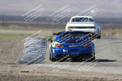 media/Oct-26-2025-CalClub SCCA (Sun) [[8ce1e69566]]/Group 2/Grapevine/